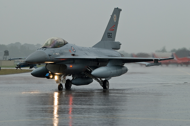 030_Fairford RIAT_General Dynamics F-16AM Fighting Falcon.jpg